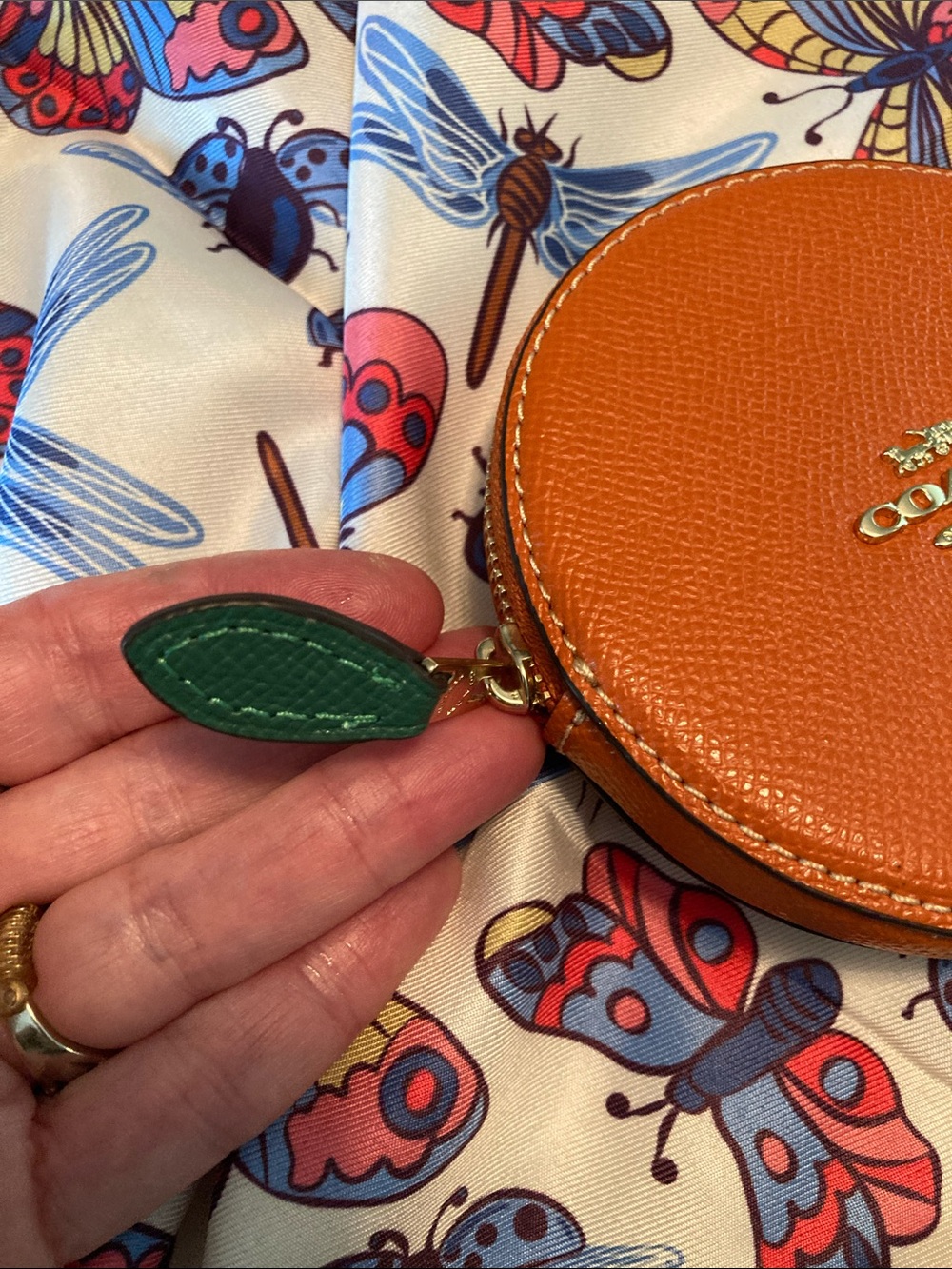 Coach Orange Round Leather Coin Pouch with Gold Logo - Picture 3 of 8